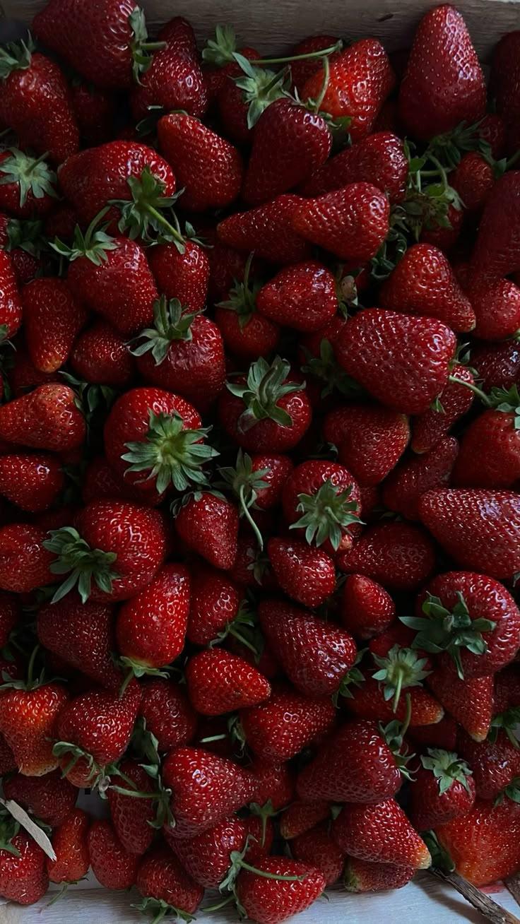 Rural Harvest: Wholesome Berry Collection